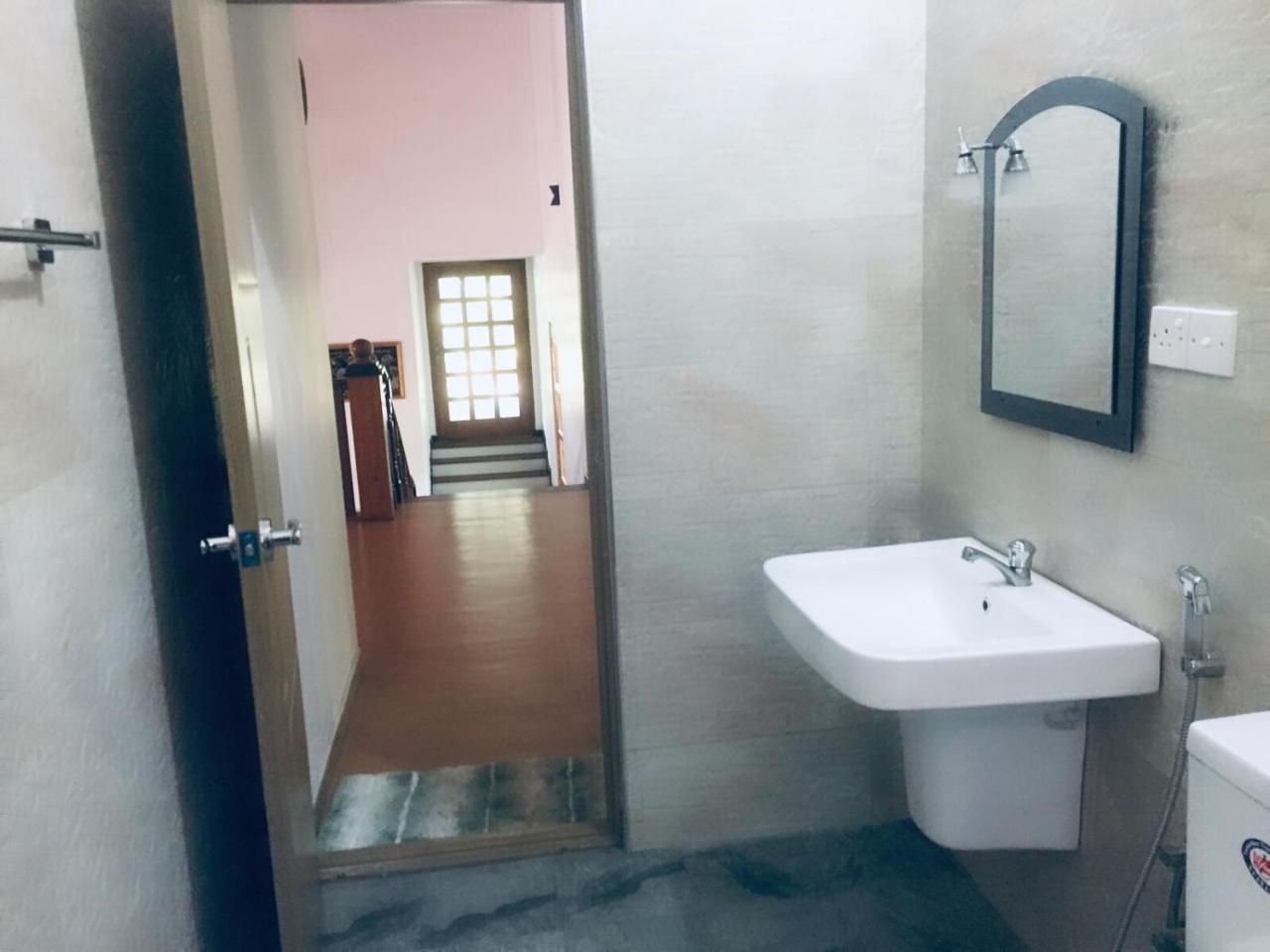 Casa Blanca Hotel Ahangama Bagian luar foto