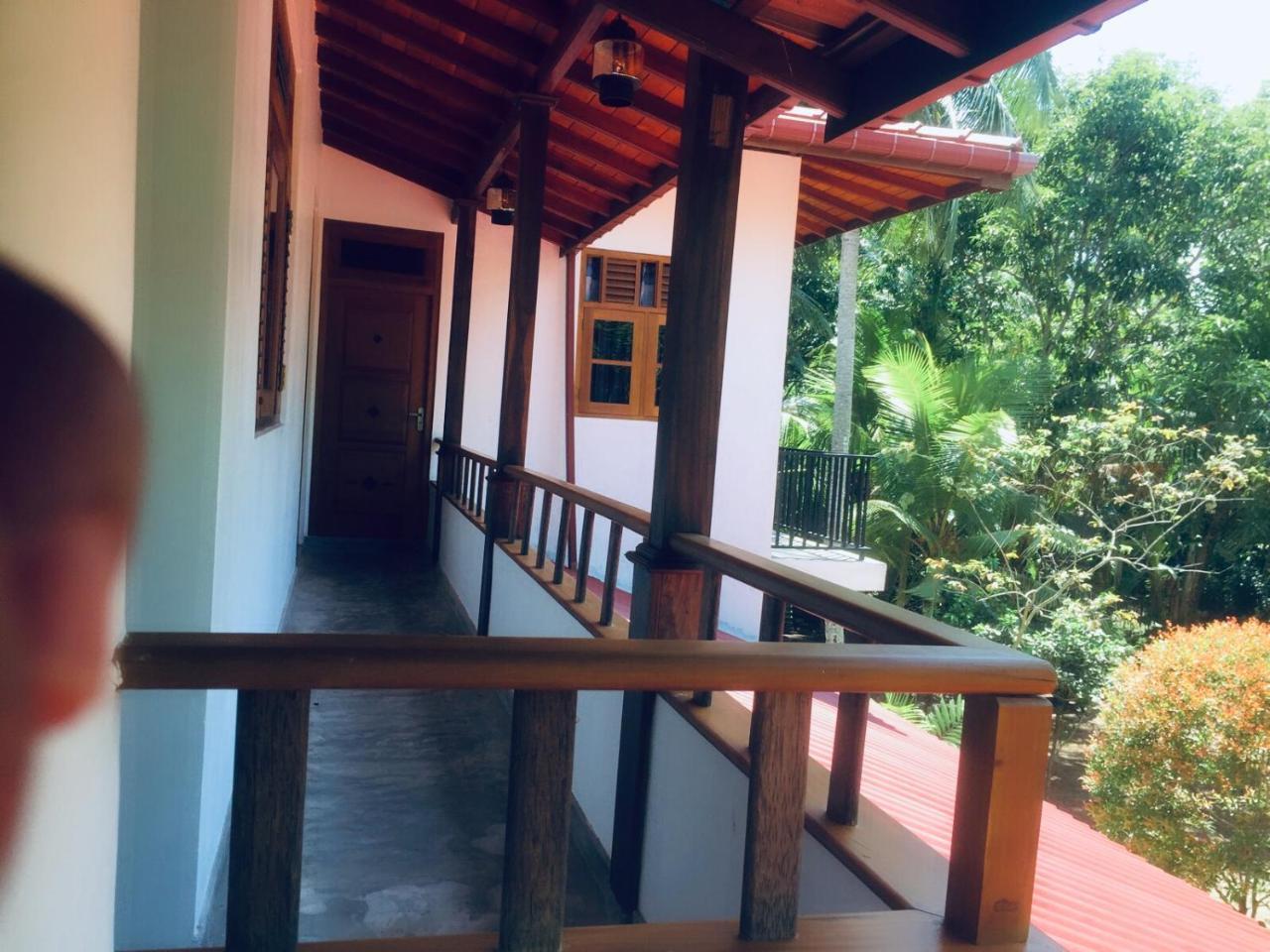 Casa Blanca Hotel Ahangama Bagian luar foto